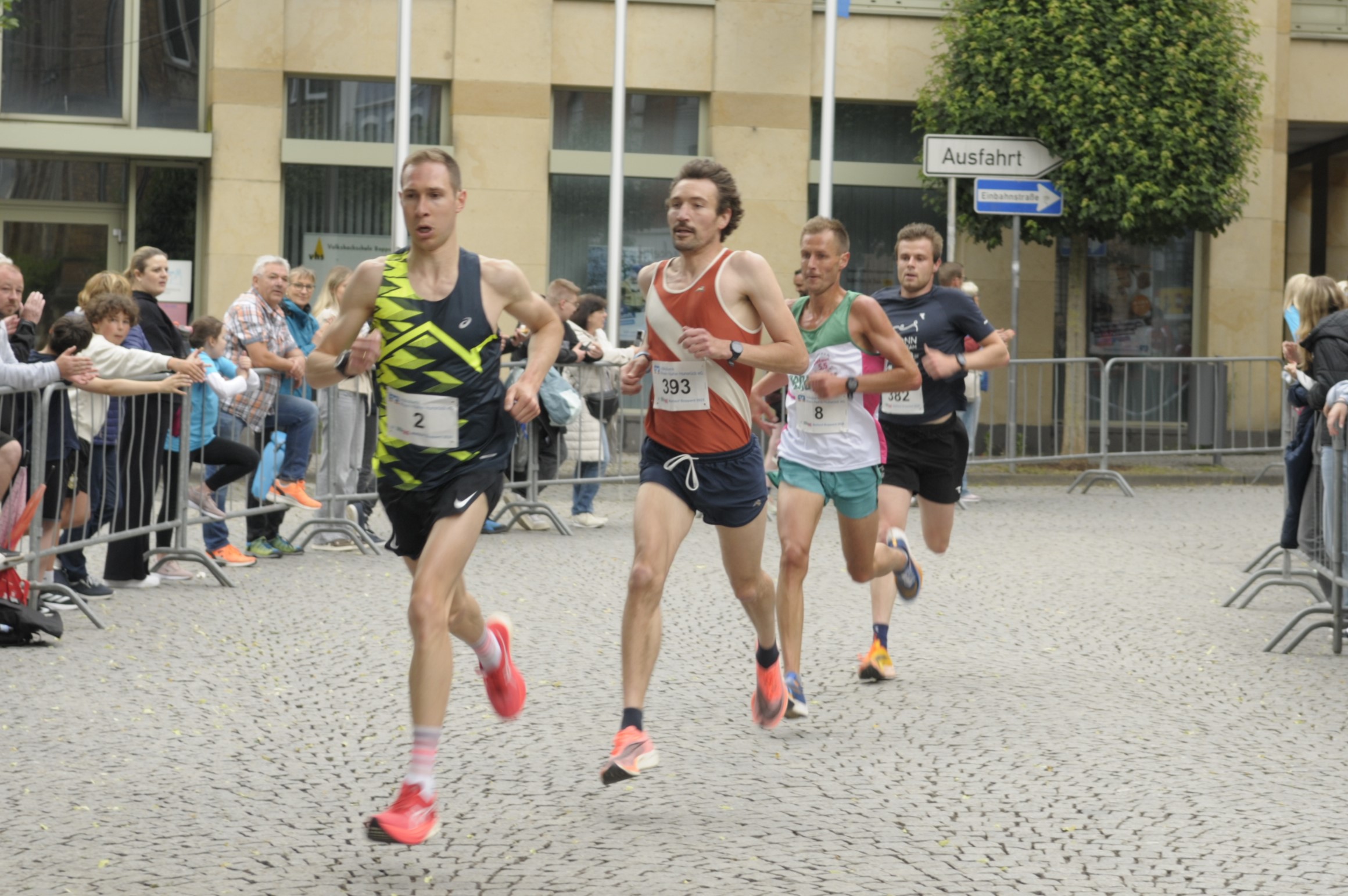 Fuhrungsgruppe Herren